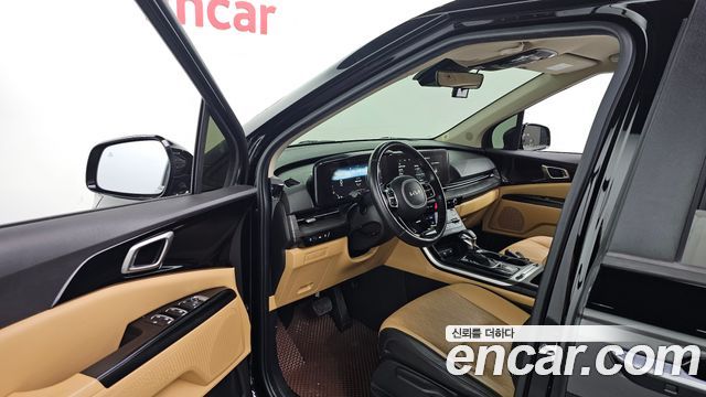 Kia Canival 2023 — photo 13