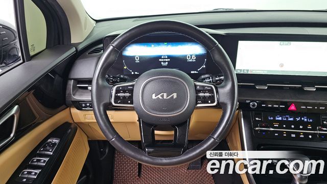 Kia Canival 2023 — photo 19
