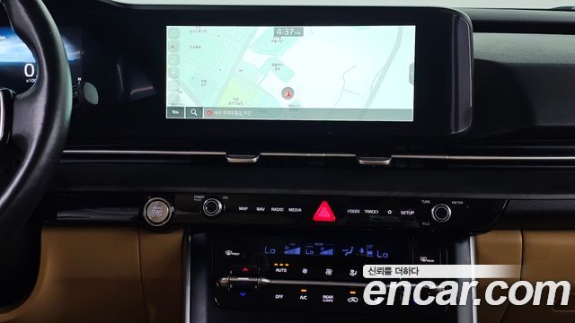 Kia Canival 2023 — photo 20