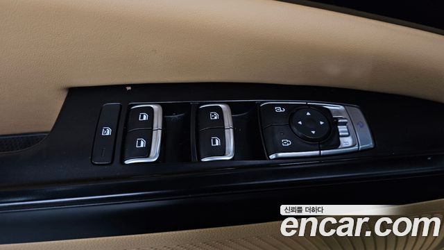 Kia Canival 2023 — photo 23