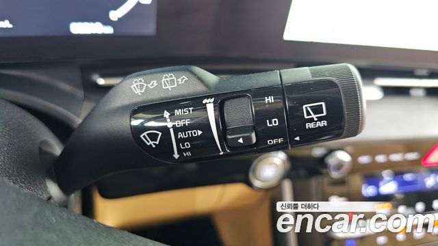 Kia Canival 2023 — photo 26