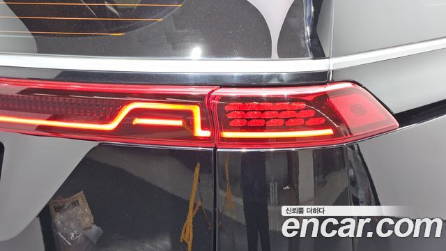 Kia Canival 2023 — photo 9