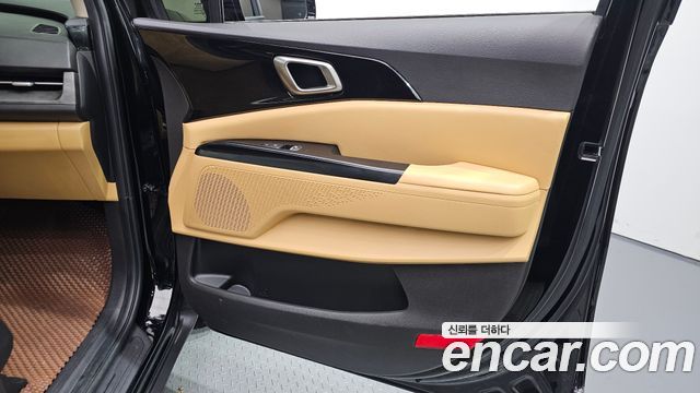 Kia Canival 2023 — photo 14