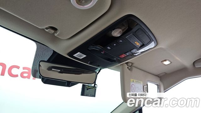 Kia Canival 2023 — photo 28