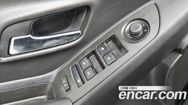 Chevrolet Korea Trax 2017 — photo 23