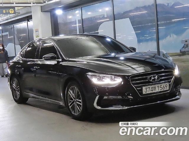 Hyundai Grandeur 2018 — photo 1