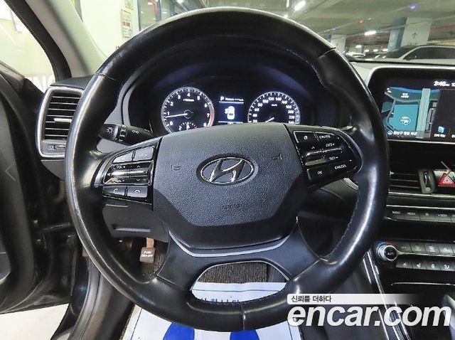 Hyundai Grandeur 2018 — photo 8