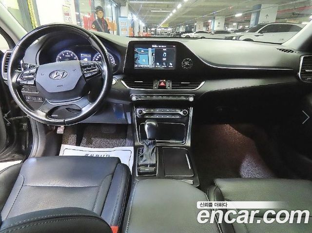 Hyundai Grandeur 2018 — photo 10