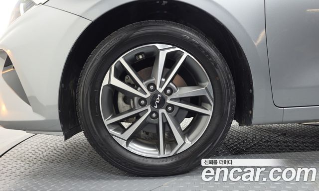 Kia K3 2022 — photo 5