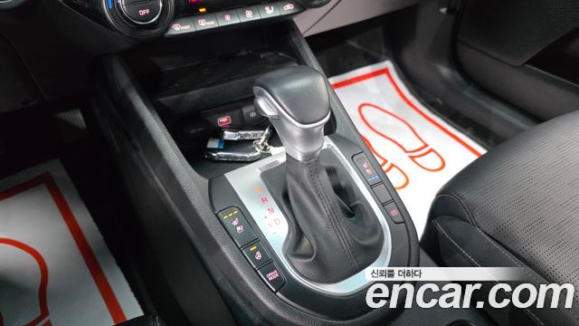 Kia K3 2022 — photo 12