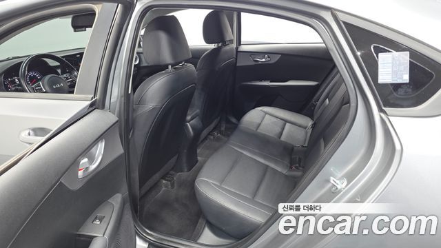 Kia K3 2022 — photo 18