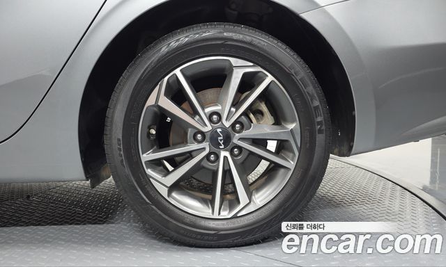 Kia K3 2022 — photo 7