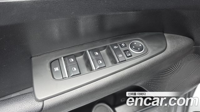 Kia K3 2022 — photo 28