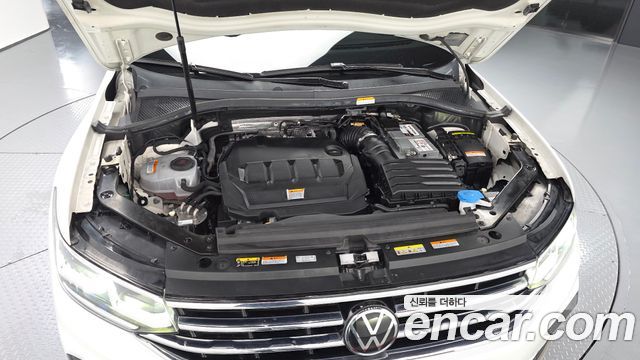Volkswagen Tiguan 2022 — photo 6