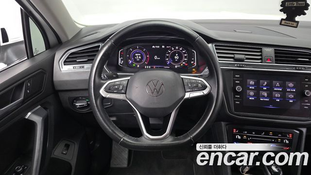 Volkswagen Tiguan 2022 — photo 19