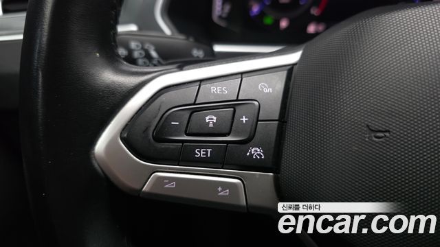 Volkswagen Tiguan 2022 — photo 28