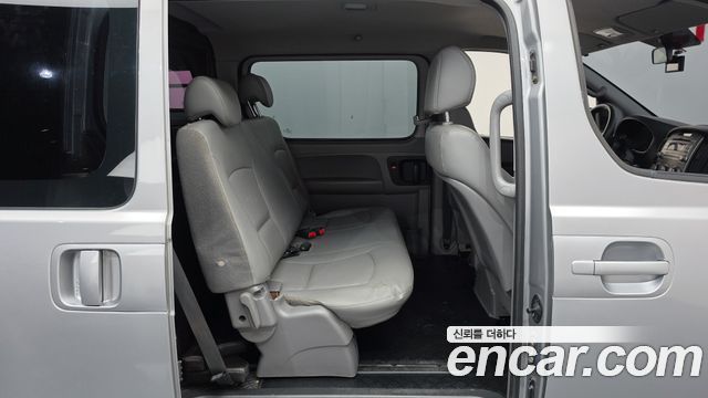 Hyundai Starex 2015 — photo 11