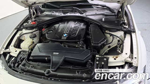 BMW 3-Series 2013 — photo 6