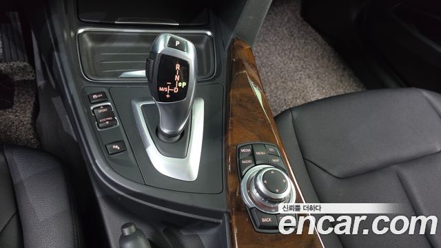BMW 3-Series 2013 — photo 9