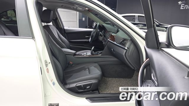 BMW 3-Series 2013 — photo 11