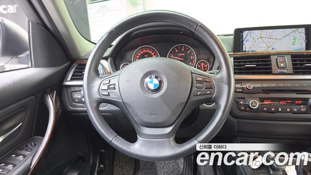 BMW 3-Series 2013 — photo 13