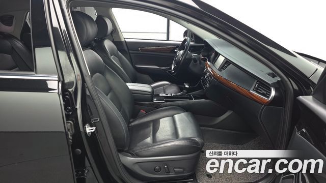 Kia K7 2016 — photo 11