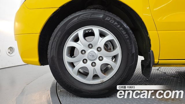 Hyundai Starex 2016 — photo 5