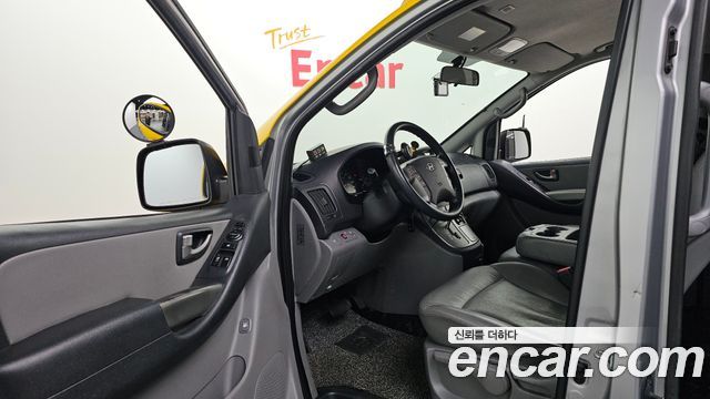 Hyundai Starex 2016 — photo 10