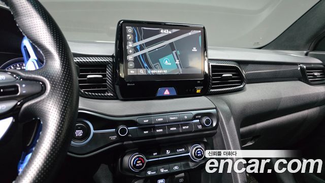 Hyundai Veloster 2021 — photo 12