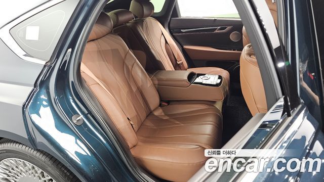 Genesis G80 2022 — photo 17