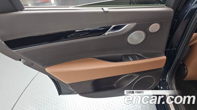 Genesis G80 2022 — photo 15