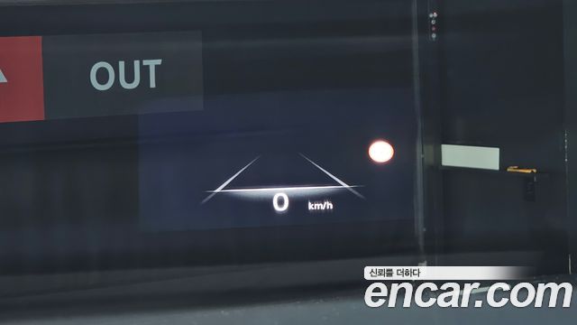 Genesis G80 2022 — photo 28