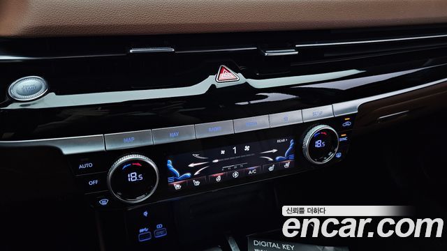 Genesis G80 2022 — photo 29