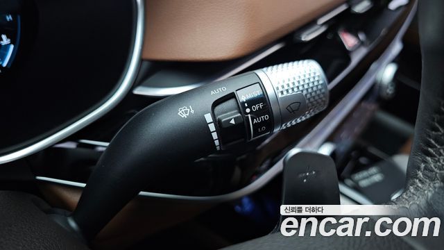 Genesis G80 2022 — photo 33