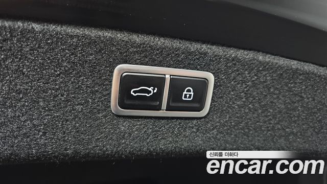 Genesis G80 2022 — photo 39