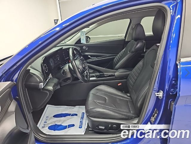 Hyundai AVANTE 2021 — photo 11