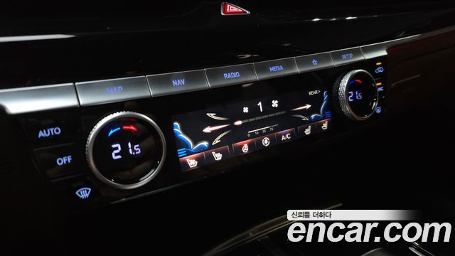 Genesis G80 2022 — photo 25