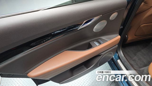 Genesis G80 2022 — photo 15