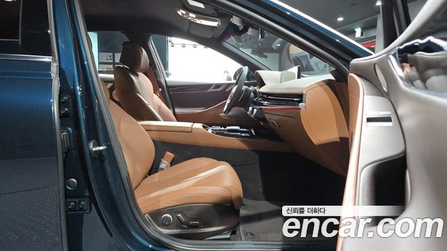 Genesis G80 2022 — photo 16