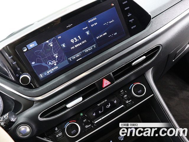 Hyundai Sonata 2020 — photo 19