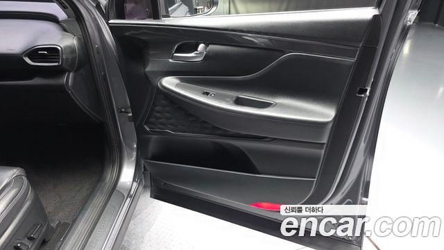 Hyundai Santafe 2021 — photo 14