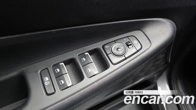 Hyundai Santafe 2021 — photo 28