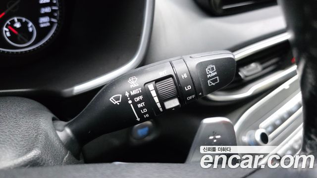 Hyundai Santafe 2021 — photo 29
