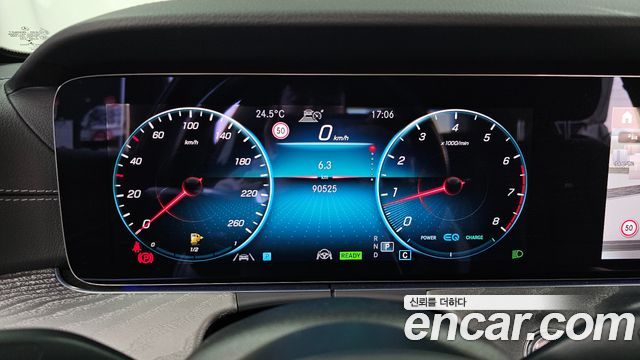 Mercedes-Benz E-Class 2021 — photo 11