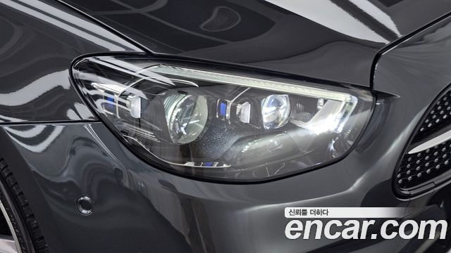 Mercedes-Benz E-Class 2021 — photo 8