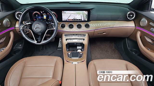 Mercedes-Benz E-Class 2021 — photo 10