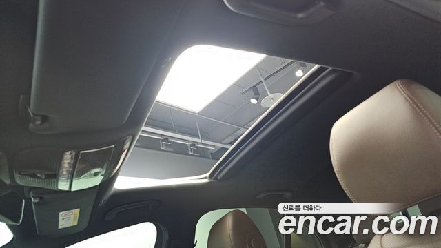 Mercedes-Benz E-Class 2021 — photo 28