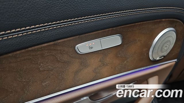 Mercedes-Benz E-Class 2021 — photo 29