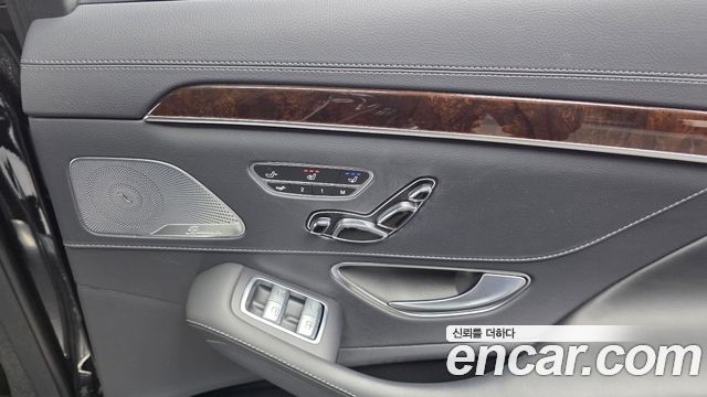 Mercedes-Benz S-Class 2018 — photo 18