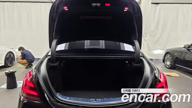 Mercedes-Benz S-Class 2018 — photo 20